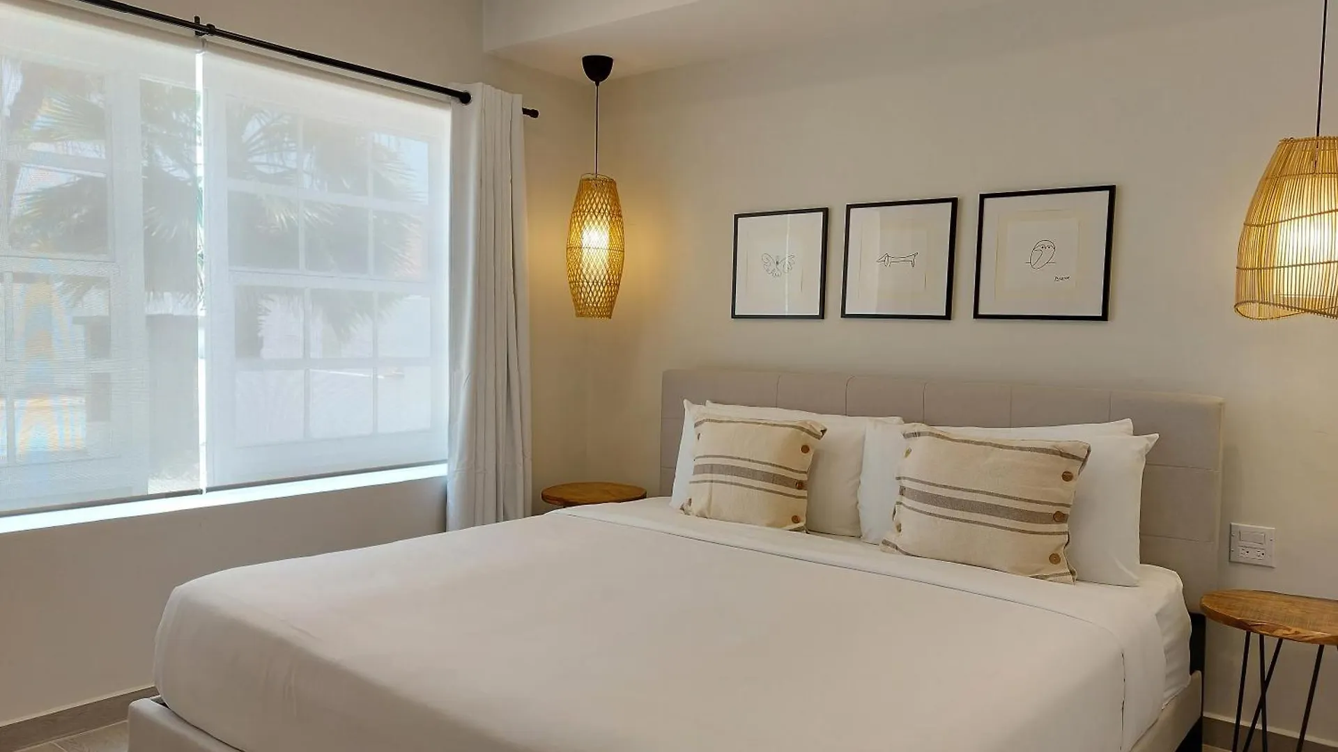 Bocobay Beach House Palm Beach Villa